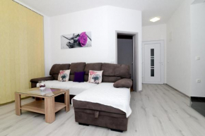 Apartmens Leona